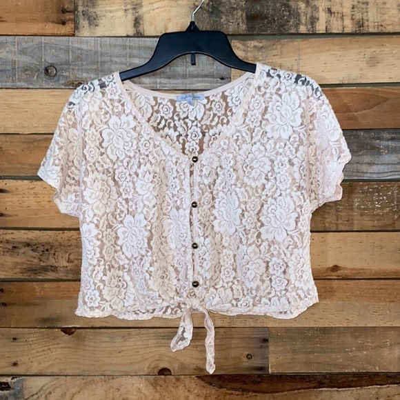 Charlotte Russe Tops - 🌻 CUTE Juniors Lace Half Top
